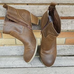 Old Navy Short Cowboy Boot